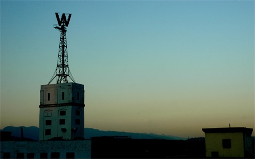 劉植榮，如何看待公務(wù)員高薪養(yǎng)廉問(wèn)題